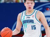 杏彩体育官网-关于杨瀚森高位策应传球失误被换下，双手掩面略显沮丧的信息