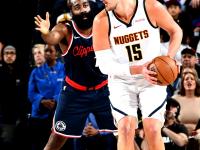 杏彩体育-包含詹姆斯考虑换队为何难实现?NBA劳资协议扼杀交易的词条