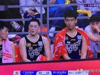 杏彩体育官网入口-徐杰18+7+6广东逆转广州邹阳21分福建胜四川