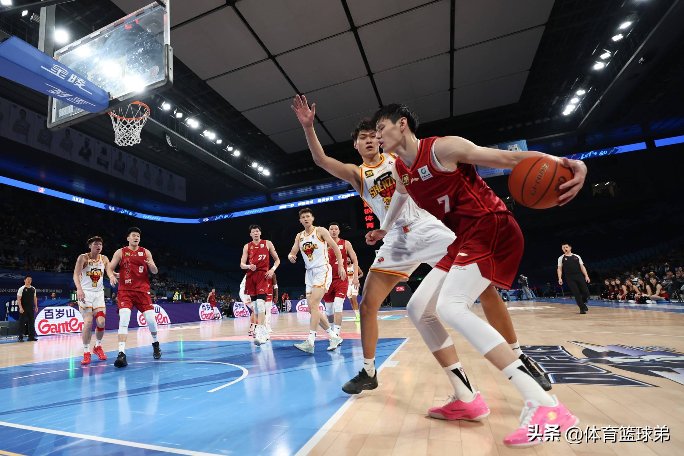 曾凡博因伤无缘亚洲杯，中国男篮：曾凡博返回俱乐部进行康复