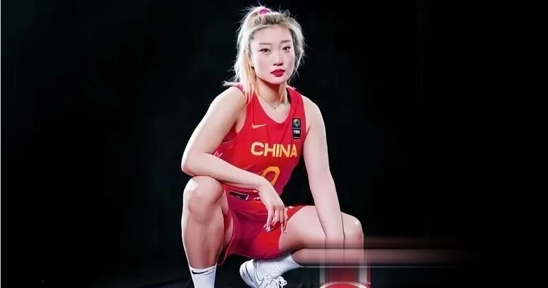 首个公开力挺李梦的队友曝光！辽宁悍将发文支持，李梦回应引人深思的简单介绍