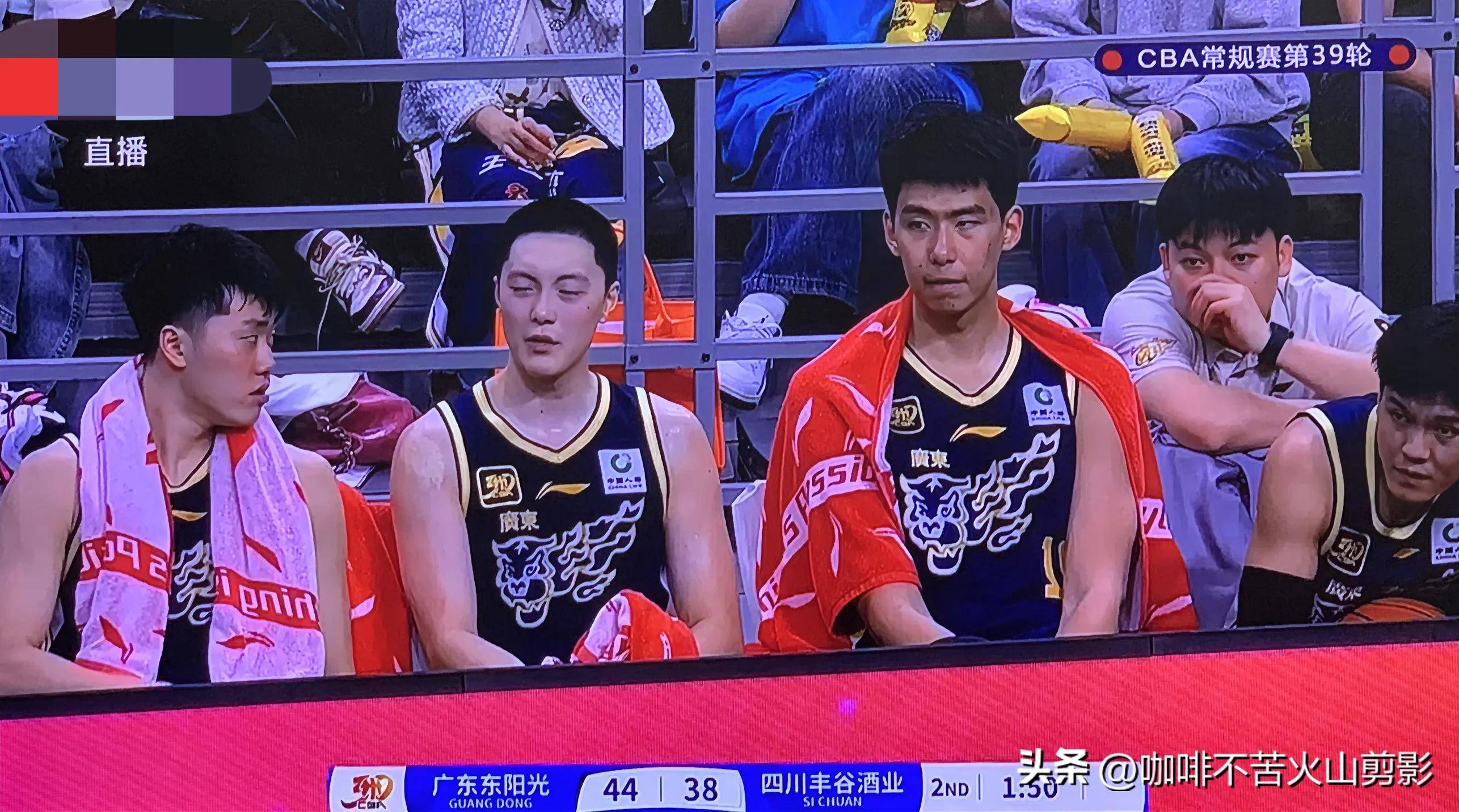 徐杰18+7+6广东逆转广州邹阳21分福建胜四川