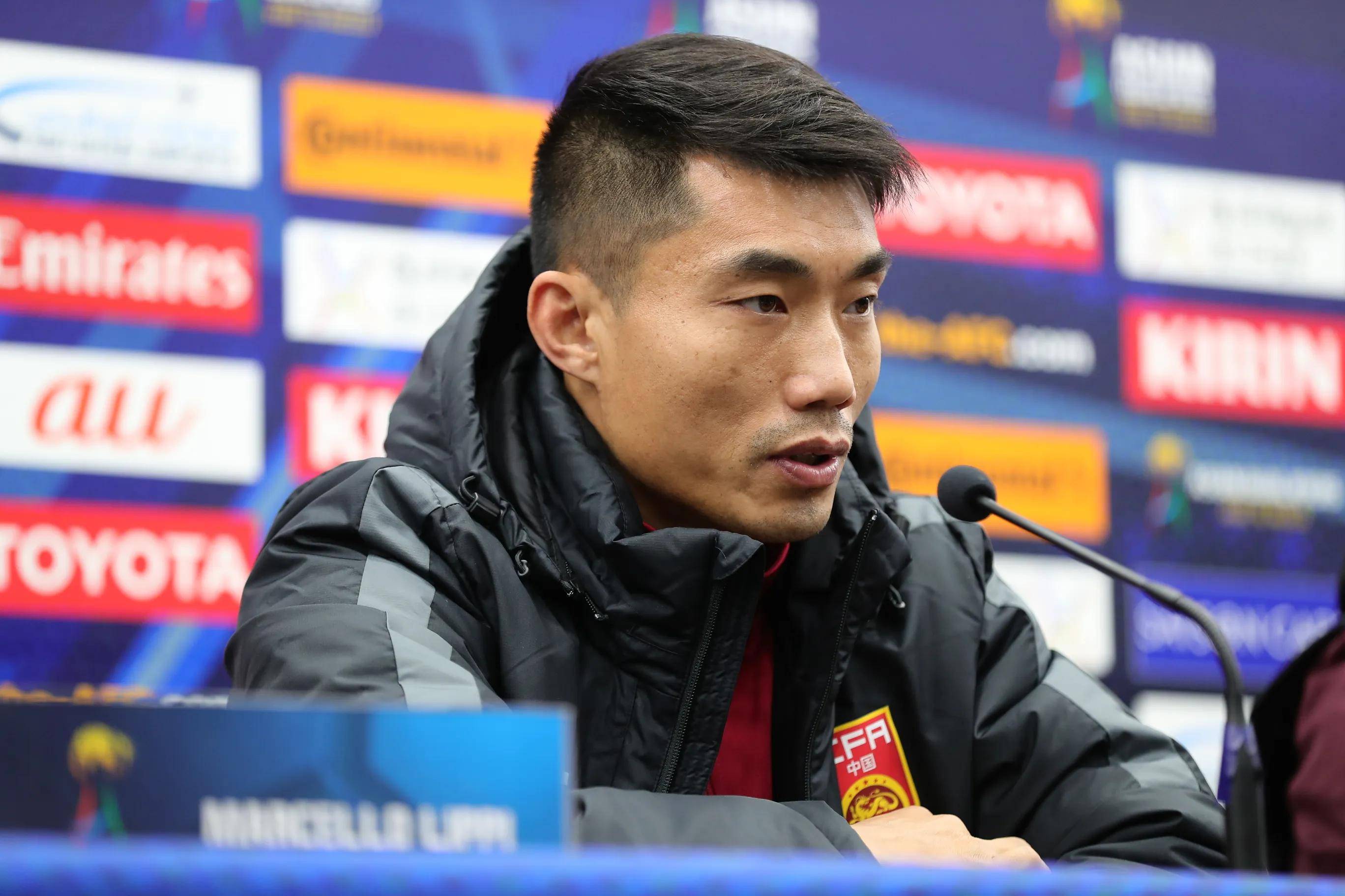 关于丢人！国足为东亚杯面子，召回部分球员，赢了也不光彩的信息