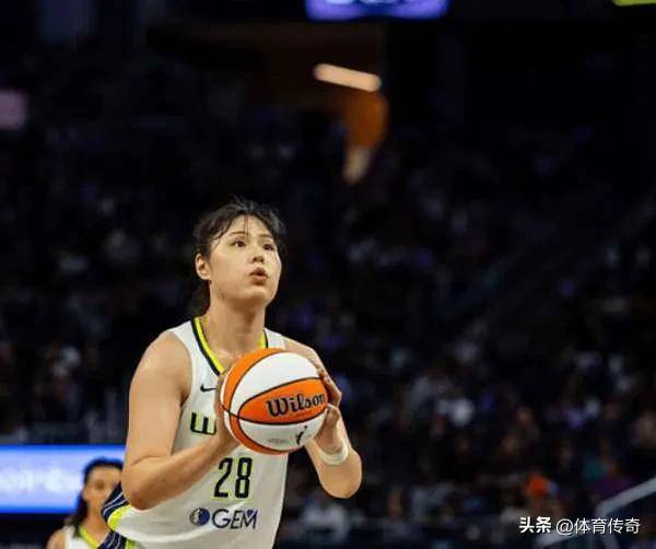 19分12篮板！李月汝取得WNBA生涯首次两双的简单介绍